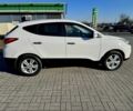 Белый Хендай их35, объемом двигателя 1.7 л и пробегом 289 тыс. км за 9400 $, фото 6 на Automoto.ua