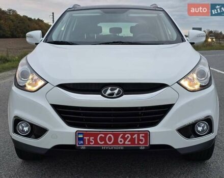 Белый Хендай их35, объемом двигателя 2 л и пробегом 211 тыс. км за 12999 $, фото 13 на Automoto.ua