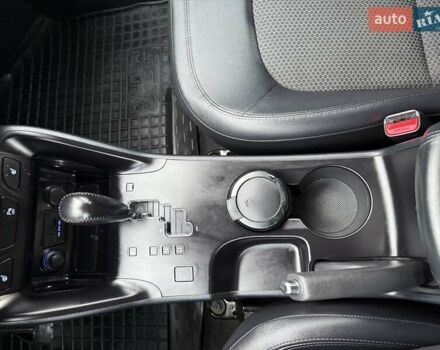 Білий Хендай іх35, об'ємом двигуна 2 л та пробігом 133 тис. км за 9600 $, фото 64 на Automoto.ua