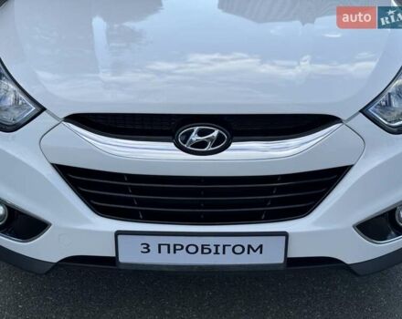 Білий Хендай іх35, об'ємом двигуна 2 л та пробігом 170 тис. км за 10700 $, фото 4 на Automoto.ua