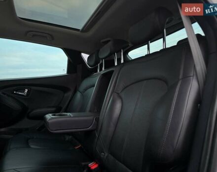 Белый Хендай их35, объемом двигателя 2 л и пробегом 211 тыс. км за 12999 $, фото 51 на Automoto.ua