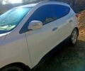 Белый Хендай их35, объемом двигателя 2 л и пробегом 190 тыс. км за 12600 $, фото 1 на Automoto.ua