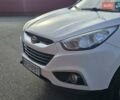 Белый Хендай их35, объемом двигателя 2 л и пробегом 137 тыс. км за 12600 $, фото 20 на Automoto.ua
