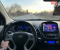 Белый Хендай их35, объемом двигателя 2 л и пробегом 178 тыс. км за 11900 $, фото 23 на Automoto.ua