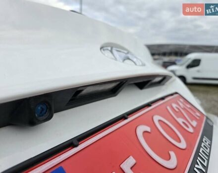 Белый Хендай их35, объемом двигателя 2 л и пробегом 211 тыс. км за 12999 $, фото 11 на Automoto.ua