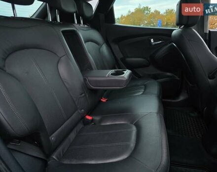 Белый Хендай их35, объемом двигателя 2 л и пробегом 211 тыс. км за 12999 $, фото 54 на Automoto.ua