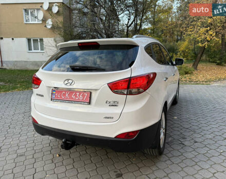 Белый Хендай их35, объемом двигателя 2 л и пробегом 204 тыс. км за 13950 $, фото 12 на Automoto.ua