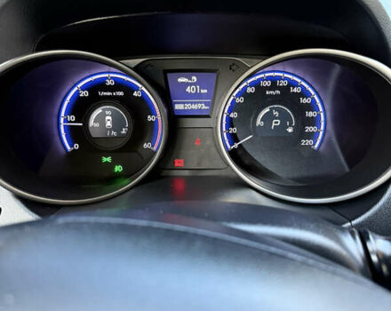 Белый Хендай их35, объемом двигателя 2 л и пробегом 204 тыс. км за 13950 $, фото 35 на Automoto.ua