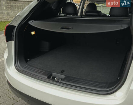 Белый Хендай их35, объемом двигателя 2 л и пробегом 178 тыс. км за 11900 $, фото 72 на Automoto.ua