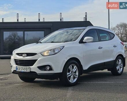 Белый Хендай их35, объемом двигателя 2 л и пробегом 137 тыс. км за 12600 $, фото 32 на Automoto.ua