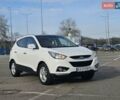 Белый Хендай их35, объемом двигателя 2 л и пробегом 137 тыс. км за 12600 $, фото 24 на Automoto.ua