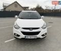 Білий Хендай іх35, об'ємом двигуна 2 л та пробігом 133 тис. км за 9600 $, фото 3 на Automoto.ua