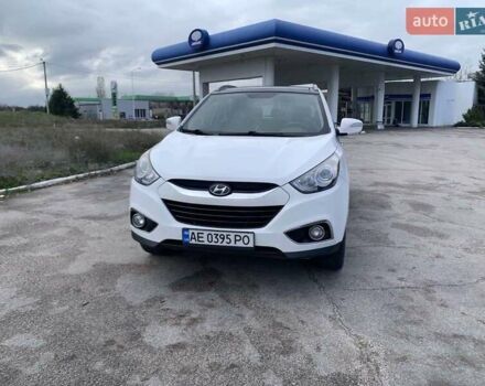 Белый Хендай их35, объемом двигателя 2 л и пробегом 143 тыс. км за 13700 $, фото 7 на Automoto.ua