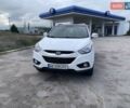 Белый Хендай их35, объемом двигателя 2 л и пробегом 143 тыс. км за 13700 $, фото 7 на Automoto.ua