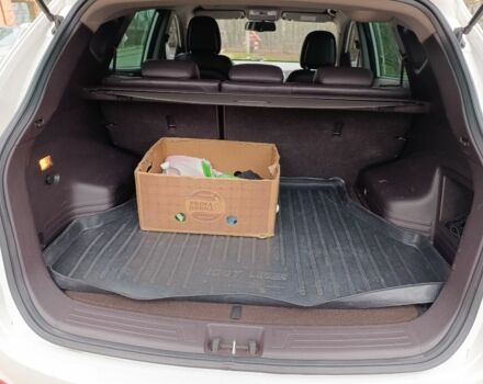 Белый Хендай их35, объемом двигателя 2 л и пробегом 144 тыс. км за 14100 $, фото 9 на Automoto.ua