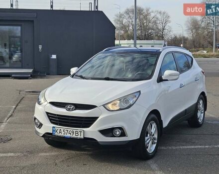 Белый Хендай их35, объемом двигателя 2 л и пробегом 137 тыс. км за 12600 $, фото 35 на Automoto.ua