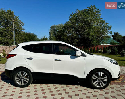 Білий Хендай іх35, об'ємом двигуна 2 л та пробігом 144 тис. км за 16000 $, фото 12 на Automoto.ua