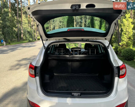 Білий Хендай іх35, об'ємом двигуна 2 л та пробігом 238 тис. км за 14900 $, фото 7 на Automoto.ua