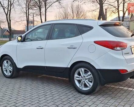 Білий Хендай іх35, об'ємом двигуна 2 л та пробігом 208 тис. км за 13999 $, фото 45 на Automoto.ua