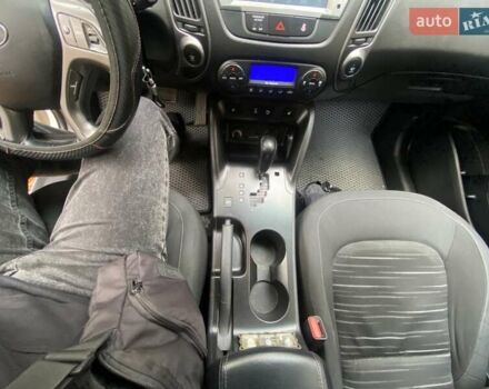 Хендай их35 2013 в Львове на Automoto.ua Белый Хендай их35, объемом двигателя 2 л и пробегом 297 тыс. км за 10800 $, фото 21 на Automoto.ua