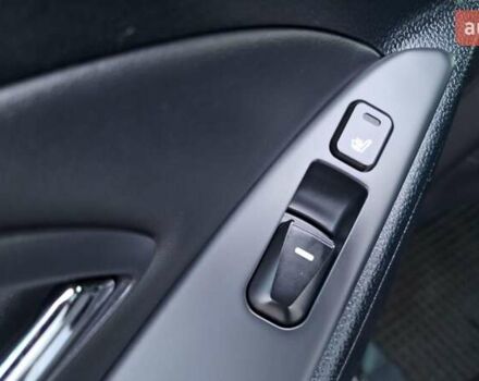 Білий Хендай іх35, об'ємом двигуна 2 л та пробігом 208 тис. км за 13999 $, фото 15 на Automoto.ua