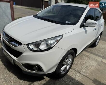 Білий Хендай іх35, об'ємом двигуна 1.7 л та пробігом 205 тис. км за 12500 $, фото 2 на Automoto.ua