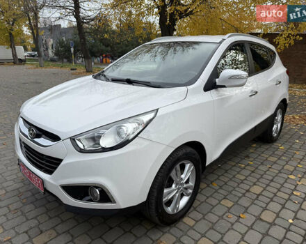 Білий Хендай іх35, об'ємом двигуна 2 л та пробігом 180 тис. км за 16300 $, фото 1 на Automoto.ua