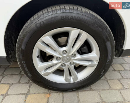 Білий Хендай іх35, об'ємом двигуна 2 л та пробігом 180 тис. км за 16300 $, фото 44 на Automoto.ua