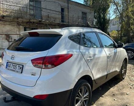 Білий Хендай іх35, об'ємом двигуна 2 л та пробігом 160 тис. км за 12500 $, фото 3 на Automoto.ua