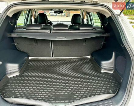 Білий Хендай іх35, об'ємом двигуна 2 л та пробігом 144 тис. км за 16000 $, фото 27 на Automoto.ua