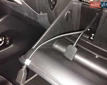 Білий Хендай іх35, об'ємом двигуна 1.69 л та пробігом 218 тис. км за 13800 $, фото 9 на Automoto.ua