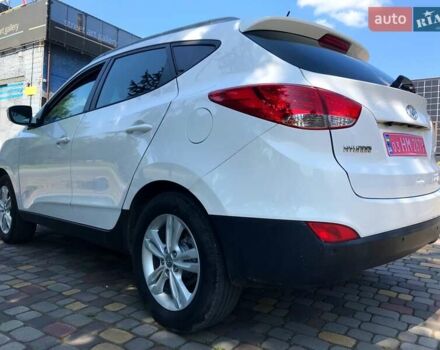 Білий Хендай іх35, об'ємом двигуна 1.7 л та пробігом 187 тис. км за 11850 $, фото 11 на Automoto.ua