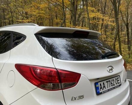 Хендай их35 2013 в Львове на Automoto.ua Белый Хендай их35, объемом двигателя 2 л и пробегом 297 тыс. км за 10800 $, фото 15 на Automoto.ua