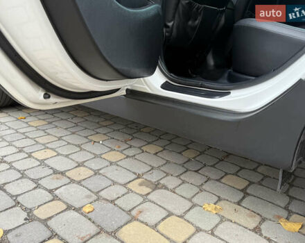 Білий Хендай іх35, об'ємом двигуна 2 л та пробігом 180 тис. км за 16300 $, фото 77 на Automoto.ua