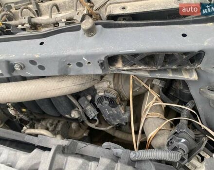 Белый Хендай их35, объемом двигателя 2 л и пробегом 107 тыс. км за 5500 $, фото 4 на Automoto.ua