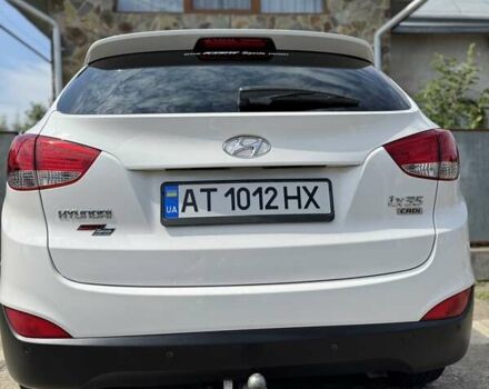 Білий Хендай іх35, об'ємом двигуна 1.7 л та пробігом 205 тис. км за 12500 $, фото 4 на Automoto.ua