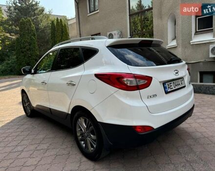 Белый Хендай их35, объемом двигателя 2 л и пробегом 108 тыс. км за 14299 $, фото 3 на Automoto.ua