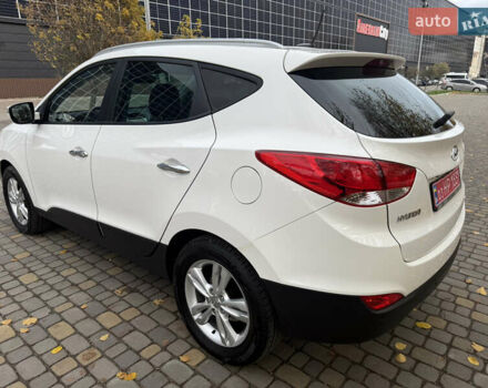 Білий Хендай іх35, об'ємом двигуна 2 л та пробігом 180 тис. км за 16300 $, фото 3 на Automoto.ua