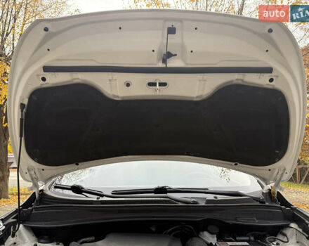 Білий Хендай іх35, об'ємом двигуна 2 л та пробігом 180 тис. км за 16300 $, фото 40 на Automoto.ua