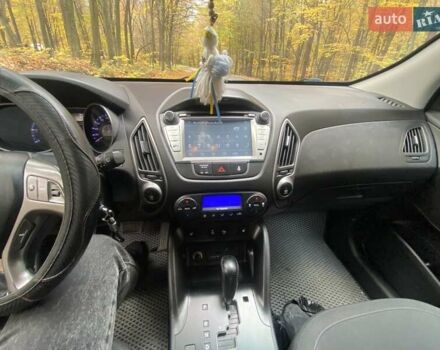 Хендай их35 2013 в Львове на Automoto.ua Белый Хендай их35, объемом двигателя 2 л и пробегом 297 тыс. км за 10800 $, фото 20 на Automoto.ua