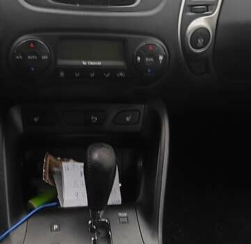 Білий Хендай іх35, об'ємом двигуна 2 л та пробігом 138 тис. км за 13500 $, фото 10 на Automoto.ua