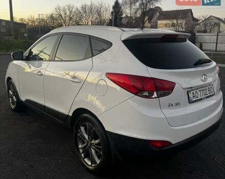 Белый Хендай их35, объемом двигателя 2 л и пробегом 126 тыс. км за 14500 $, фото 3 на Automoto.ua