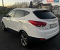 Белый Хендай их35, объемом двигателя 2 л и пробегом 126 тыс. км за 14500 $, фото 3 на Automoto.ua