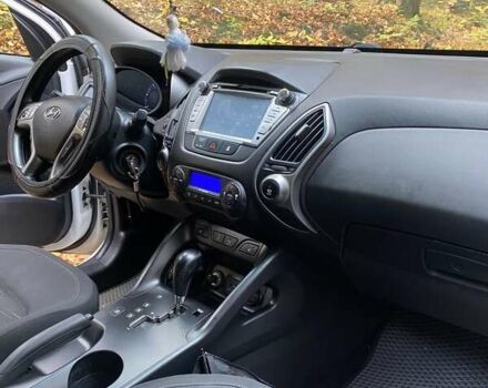 Хендай их35 2013 в Львове на Automoto.ua Белый Хендай их35, объемом двигателя 2 л и пробегом 297 тыс. км за 10800 $, фото 28 на Automoto.ua