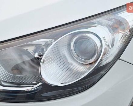 Білий Хендай іх35, об'ємом двигуна 2 л та пробігом 208 тис. км за 13999 $, фото 34 на Automoto.ua