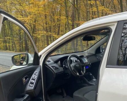 Хендай их35 2013 в Львове на Automoto.ua Белый Хендай их35, объемом двигателя 2 л и пробегом 297 тыс. км за 10800 $, фото 16 на Automoto.ua