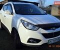 Белый Хендай их35, объемом двигателя 2 л и пробегом 305 тыс. км за 9500 $, фото 1 на Automoto.ua