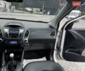 Белый Хендай их35, объемом двигателя 1.7 л и пробегом 187 тыс. км за 11985 $, фото 44 на Automoto.ua