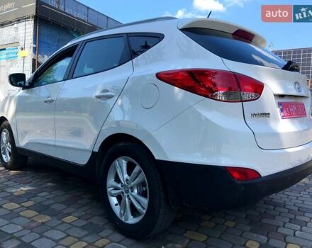 Білий Хендай іх35, об'ємом двигуна 1.7 л та пробігом 187 тис. км за 11850 $, фото 5 на Automoto.ua