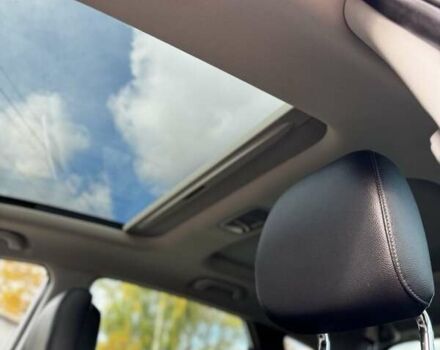 Белый Хендай их35, объемом двигателя 2 л и пробегом 209 тыс. км за 16000 $, фото 1 на Automoto.ua